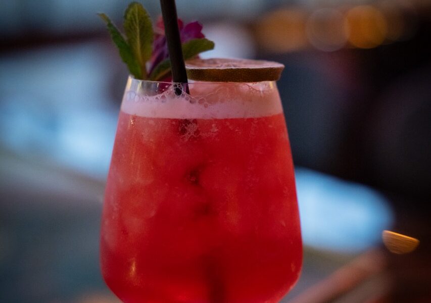 A cocktail to the sound of the earth